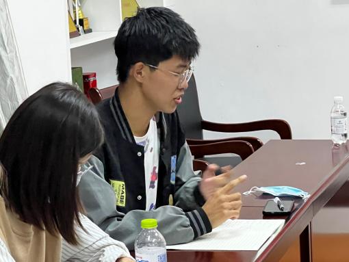 E97E4A2140786FDF0FC74695F4D0E555